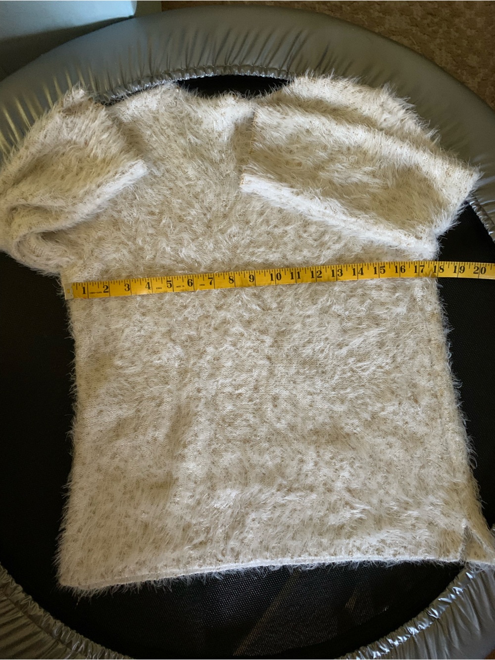 Chico’s Ivory Gold Metallic Eyelash Knit Fuzzy Sweater Shimmer Size 1